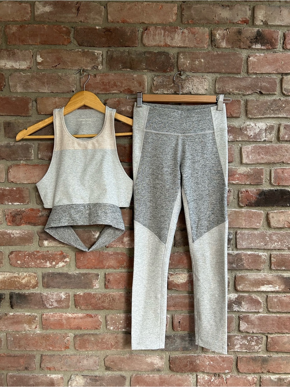 Outdoor Voices Warmup Set XS leggings and S top